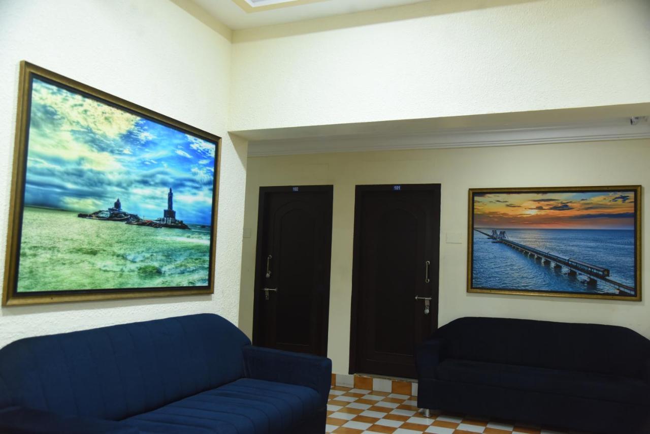 Hotel Raja Palace Канякумари Екстериор снимка
